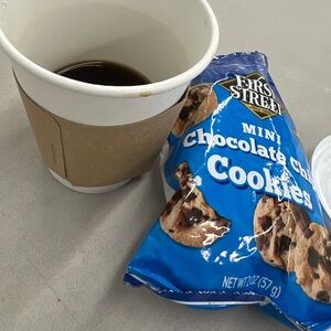 Meet your Posher, Alma